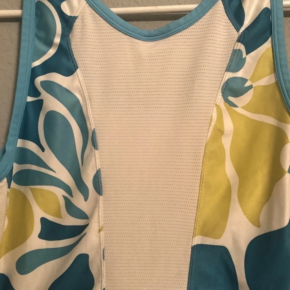 Nike tropical tank dri-fit